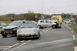 Meerdere auto's betrokken bij ongeval in Weesp