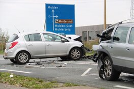 Meerdere auto's betrokken bij ongeval in Weesp
