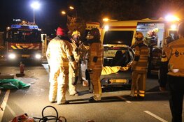 Beknelde automobilist door brandweer bevrijd bij ongeval Bussum
