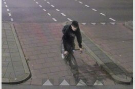 Gezocht: Man gooit hamer naar politie