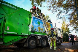 Brand in vuilniswagen in Blaricum