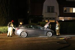 Elektrisch voertuig uitgebrand in Bussum