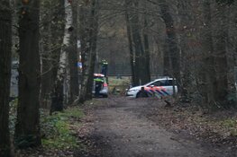 Fietser gewond na aanrijding met trein, treinverkeer plat