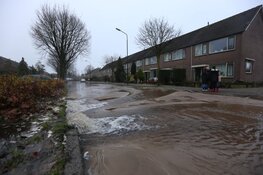 Twee waterleidingen springen kort na elkaar in Huizen