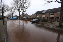 Twee waterleidingen springen kort na elkaar in Huizen