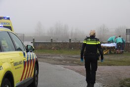 Twee zwaargewonden na ongeval in Muiden, één persoon aangehouden