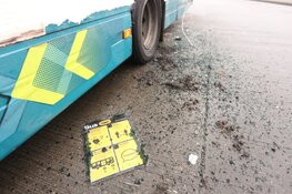 Twee bussen gebotst in Huizen