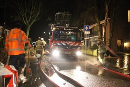 Gesprongen waterleiding zorgt voor sinkhole Eemnes