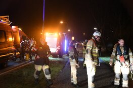 Auto op de kop in de sloot bij eenzijdig ongeval