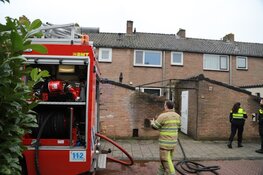 Brand op zolder van woning in Naarden