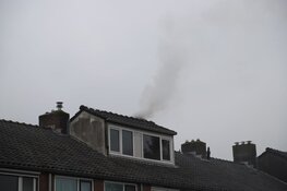 Brand op zolder van woning in Naarden