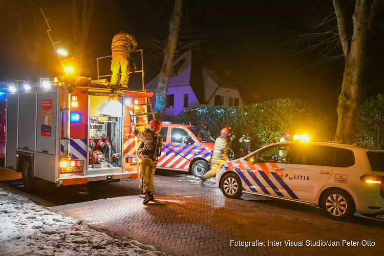 Brand op rieten dak in Blaricum