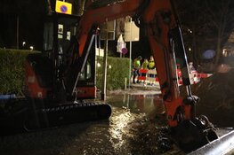 Willemslaan Bussum onder water na werkzaamheden