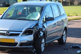 Twee gewonden bij botsing in Naarden