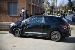 Brommerrijder gewond na ongeval met auto in Hilversum