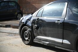 Brommerrijder gewond na ongeval met auto in Hilversum