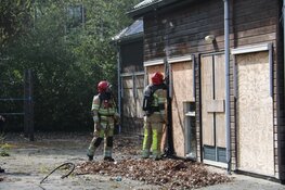 Brand bij leegstaande school in Bussum