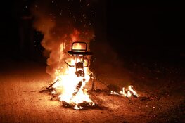 Scooter brandt uit in bosgebied Bussum