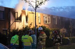 Uitslaande brand in woning Huizen