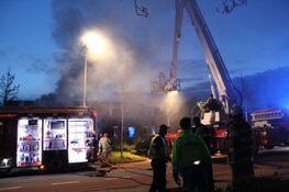Uitslaande brand in woning Huizen
