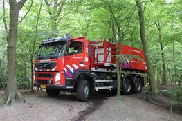 Brandweer voorkomt mogelijke bosbrand in Huizen