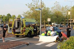 Man aangereden op voetpad in Huizen