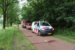 Kinderwagen gevonden in water aan de Giek in Huizen
