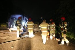 Bestelbus in brand in Blaricum