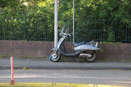 Scooterrijder ernstig gewond bij eenzijdig ongeval in Bussum