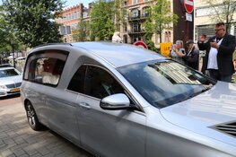 Misdaadjournalist Peter R. de Vries onderweg naar laatste rustplaats