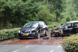Persoon naar ziekenhuis na ongeval met twee auto&#39;s