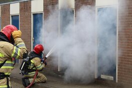 Brand in schuur in Huizen