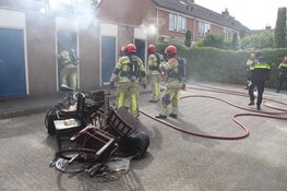 Brand in schuur in Huizen