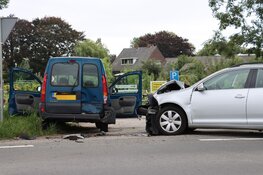 Gewonde en veel schade bij ongeval Weesp