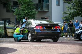Ongeval met veel schade op de Radiostraat in Hilversum