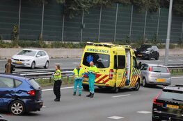 Auto volledig gedraaid na botsing op A1