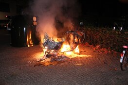 Scooter in brand in Huizen