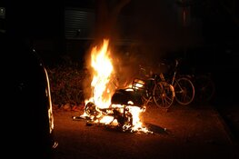 Scooter in brand in Huizen