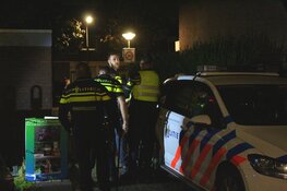 Man zwaait met mes in Huizen en wordt aangehouden