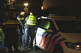 Man zwaait met mes in Huizen en wordt aangehouden