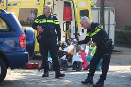 Ongeval in Huizen, man op scootmobiel aangereden