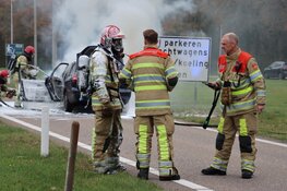 Veel rookontwikkeling bij autobrand Naarden