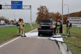 Veel rookontwikkeling bij autobrand Naarden