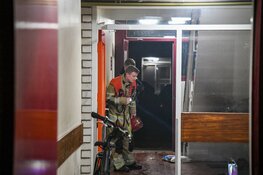 Brand in portiek in Hilversum