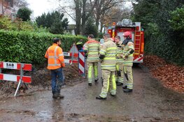 Brandweer dicht gaslek in Naarden