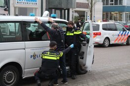 Zes &#39;vermoedelijke&#39; migranten achterin vrachtwagen aangetroffen