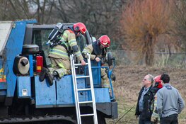 Brand in rupsvoertuig Huizen