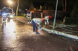 Stormschade aan de Sint Jansstraat in Laren