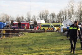 Zoekactie bij haven Almere, omgeslagen boot aangetroffen