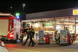 Kleine brand bij tankstation langs A1 in Muiden